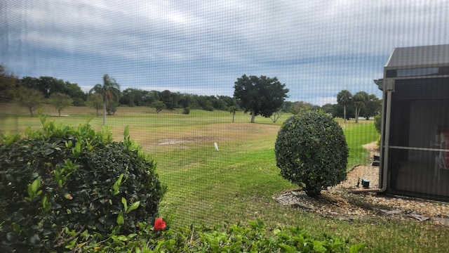 view of yard featuring a rural view