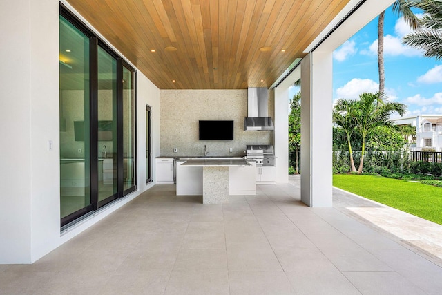 191 W Coconut Palm Rd, Boca Raton, FL 33432 - view of patio featuring a sink