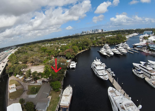 Listing photo 3 for 2060 SW 16th Ct, Fort Lauderdale FL 33312