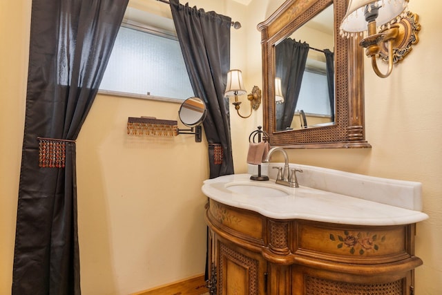 bathroom with vanity