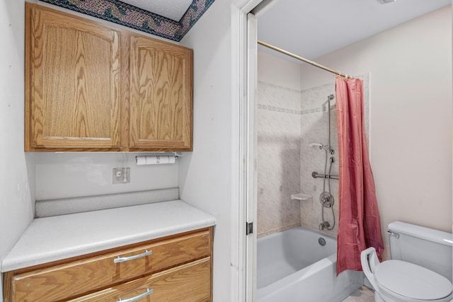 full bathroom featuring shower / tub combo with curtain and toilet