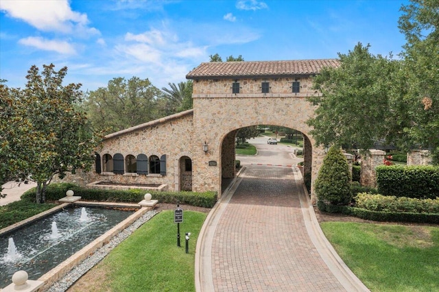 exterior space featuring a lawn