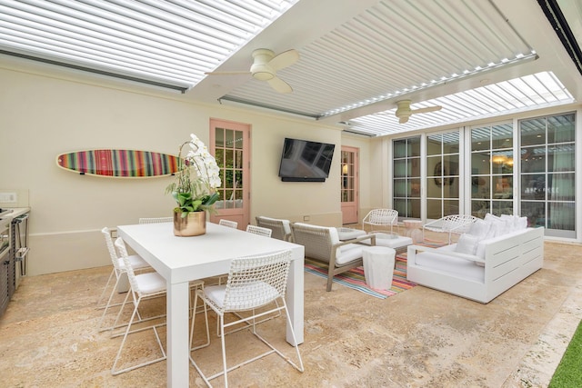 view of patio / terrace featuring an outdoor hangout area and ceiling fan