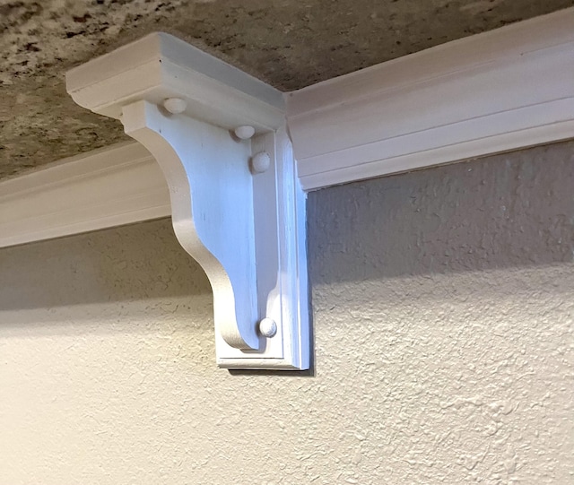 1548 SE Royal Green Cir Unit 105, Port Saint Lucie, FL 34952 - detailed view of stucco siding