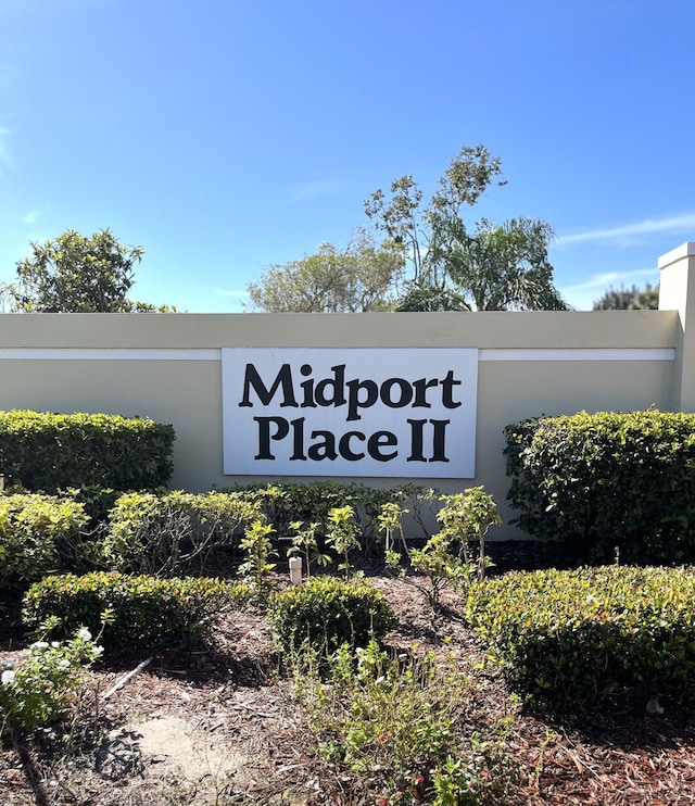 1548 SE Royal Green Cir Unit 105, Port Saint Lucie, FL 34952 - view of community / neighborhood sign
