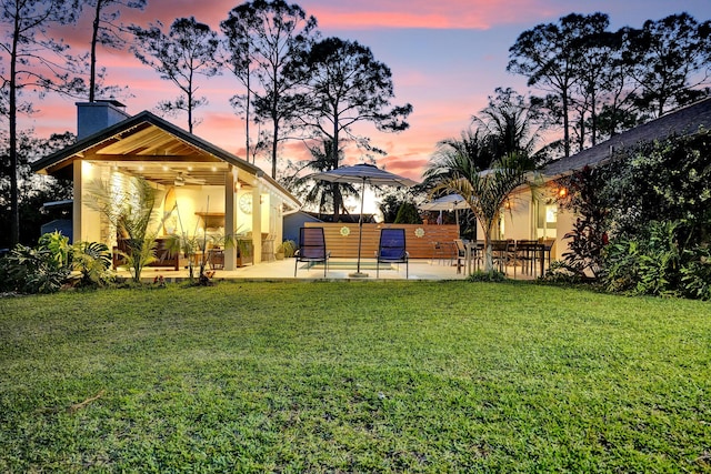 view of yard featuring a patio