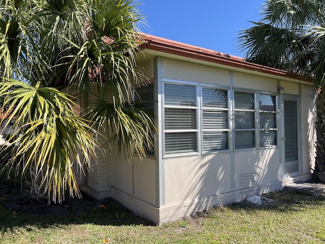 view of side of property