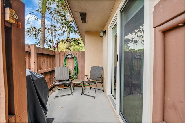 balcony featuring a grill