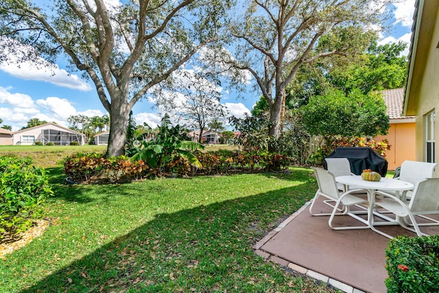 view of yard with a patio