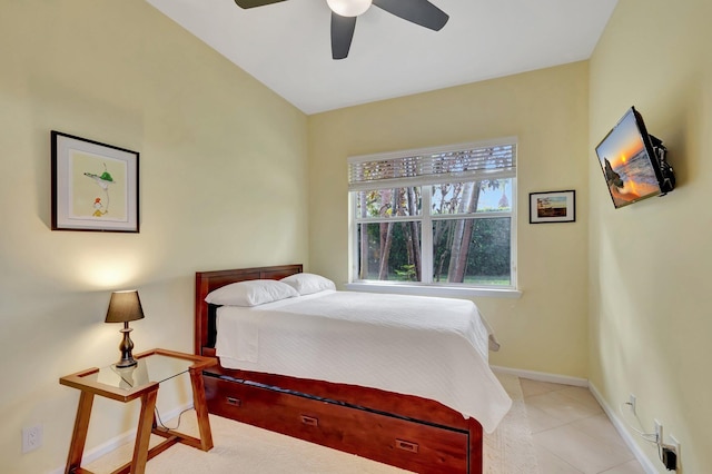 bedroom featuring baseboards and a ceiling fan