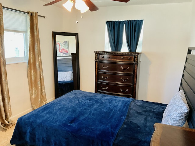 bedroom featuring a ceiling fan