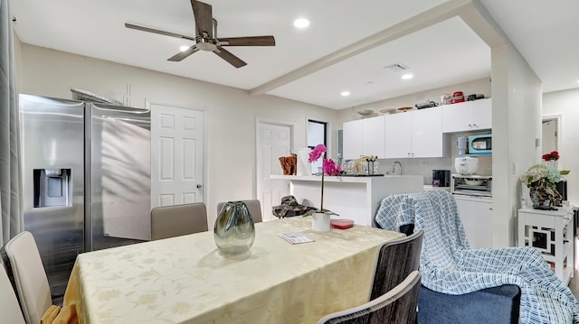 dining area featuring a ceiling fan and recessed lighting