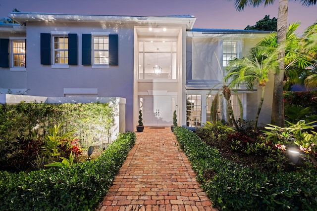 townhome / multi-family property with stucco siding