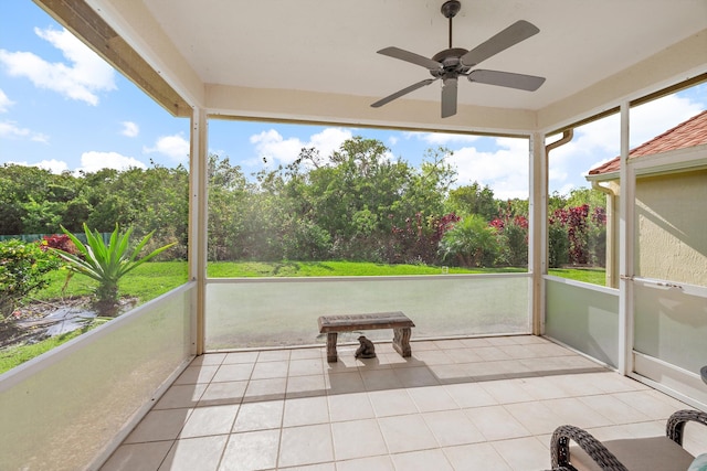 3190 SE Carrick Green Ct, Port Saint Lucie, FL 34952 - unfurnished sunroom featuring a ceiling fan