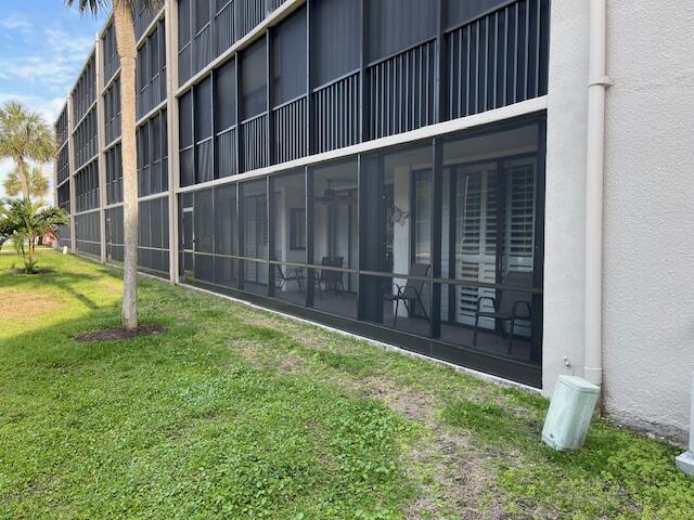 2424 N Federal Hwy Unit 106, Boynton Beach, FL 33435 - exterior space with stucco siding