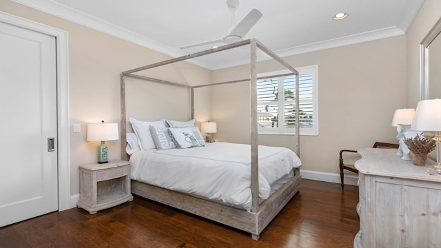 bedroom featuring recessed lighting, a ceiling fan, baseboards, dark wood-style floors, and crown molding