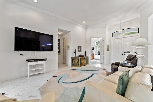 living room with recessed lighting, crown molding, baseboards, and light tile patterned floors