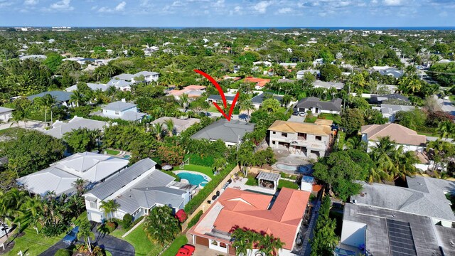 drone / aerial view featuring a residential view