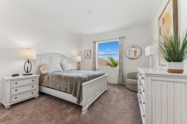 bedroom featuring carpet floors and crown molding