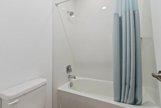 full bathroom with toilet and shower / tub combo