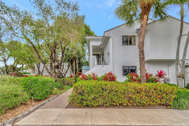 view of front of property with stucco siding