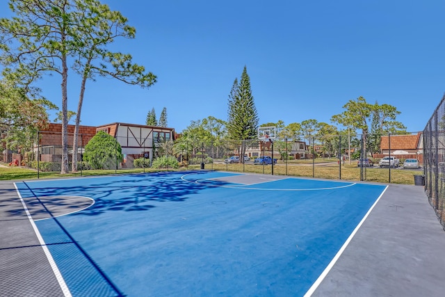 154 Weybridge Cir Unit C, Royal Palm Beach, FL 33411 - view of basketball court with fence and community basketball court