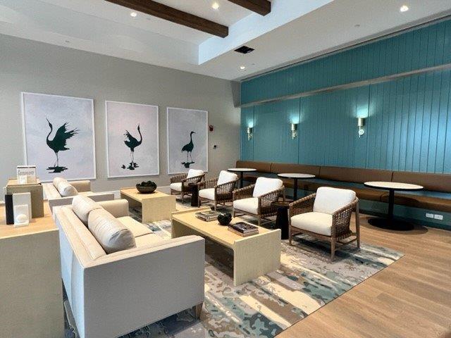 10033 Driftwood Way, Palm Beach Gardens, FL 33412 - lobby with beam ceiling