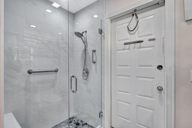 4047 Grove Point Rd, Palm Beach Gardens, FL 33410 - full bathroom with a stall shower