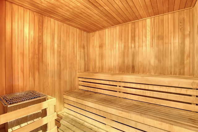 view of sauna / steam room