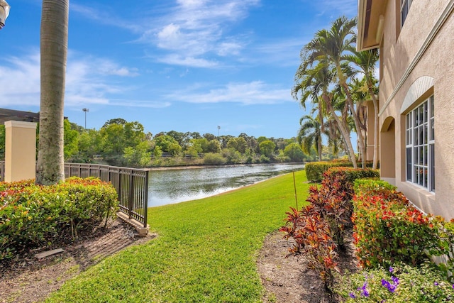 view of yard featuring a water view