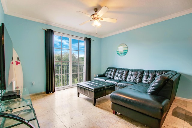 living area with crown molding, a ceiling fan, and baseboards