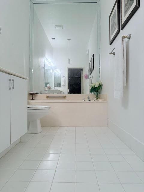 6367 Long Key Ln, Boynton Beach, FL 33472 - full bath featuring toilet and tile patterned floors