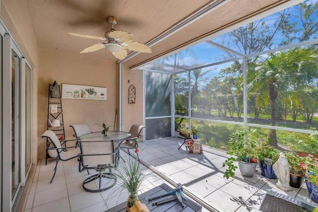 6367 Long Key Ln, Boynton Beach, FL 33472 - sunroom / solarium with ceiling fan and outdoor dining space