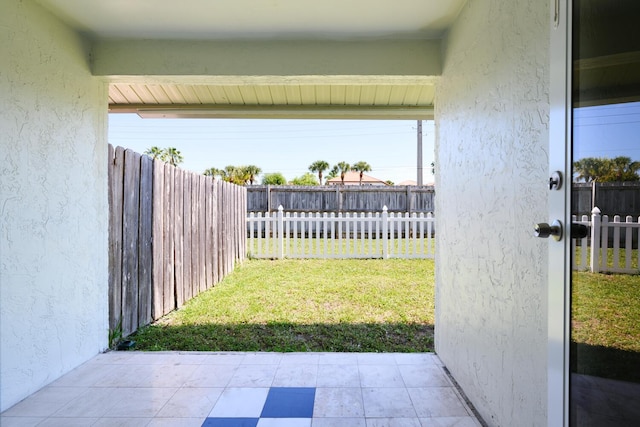 view of yard featuring fence