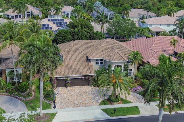 bird's eye view with a residential view