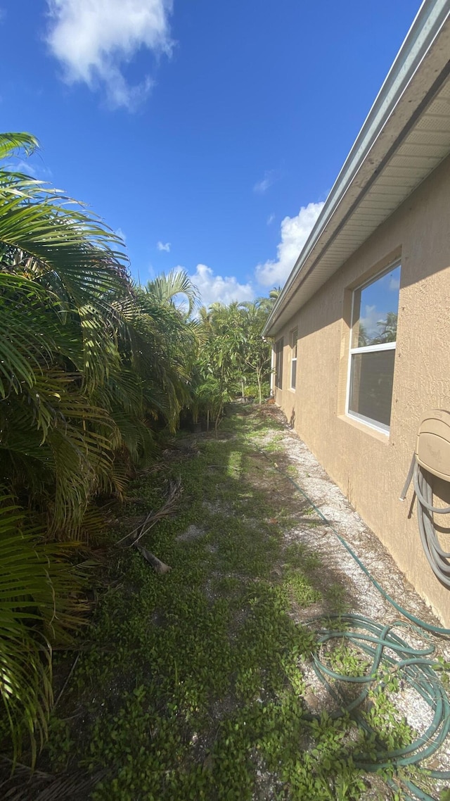 7 Los Lagos Ln, Port Saint Lucie, FL 34952 - view of yard