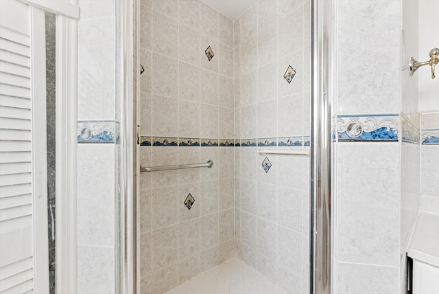 6560 Hayes St, Hollywood, FL 33024 - bathroom featuring a shower stall