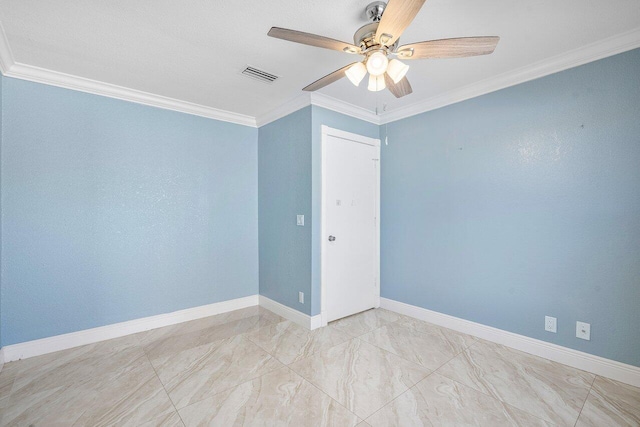 unfurnished room featuring ceiling fan, ornamental molding, visible vents, and baseboards