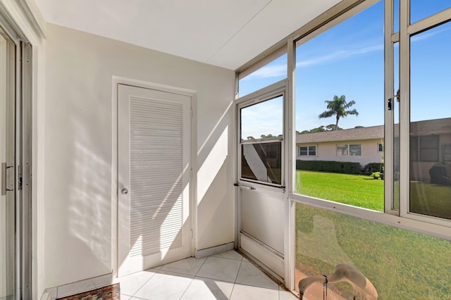 view of sunroom / solarium