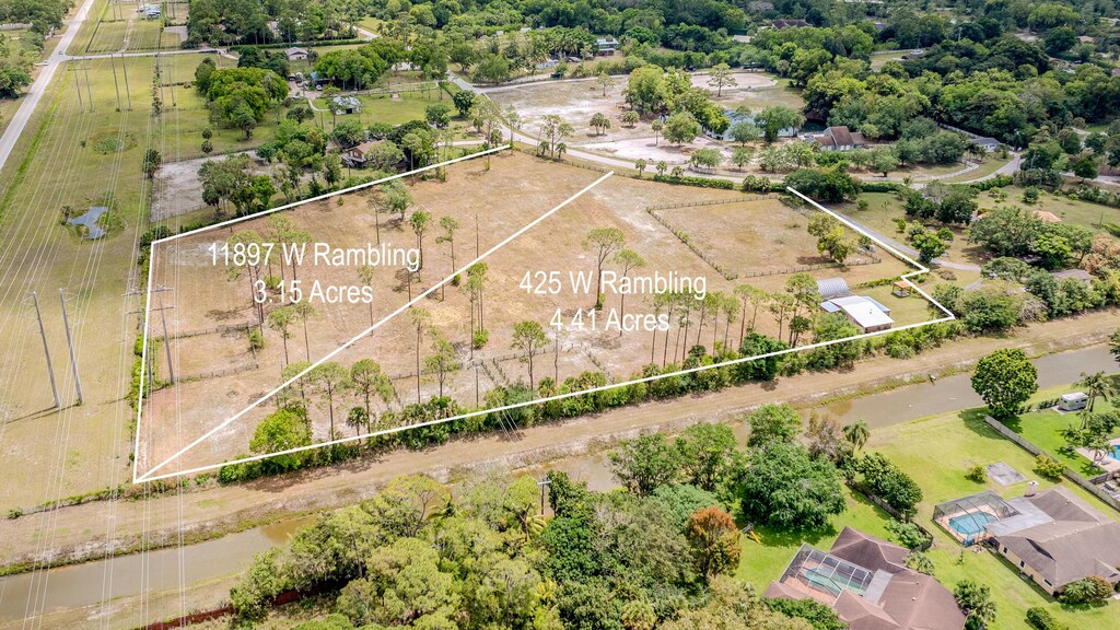 425 W Rambling Dr, Wellington, FL 33414