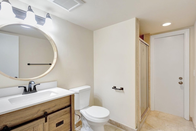 full bath featuring a stall shower, visible vents, toilet, vanity, and recessed lighting