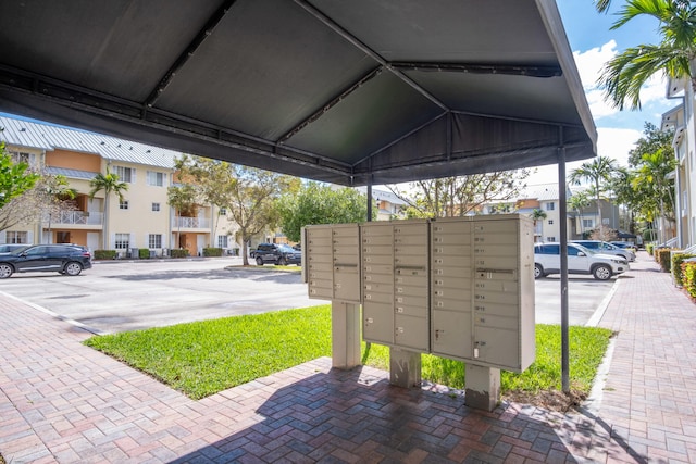 view of home's community with mail area and a residential view