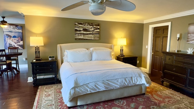 bedroom with crown molding, a ceiling fan, baseboards, and wood finished floors