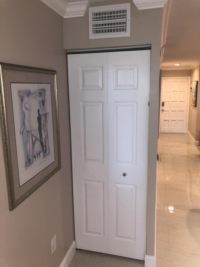 4822 Esedra Ct Unit 101, Lake Worth, FL 33467 - hall featuring baseboards and crown molding
