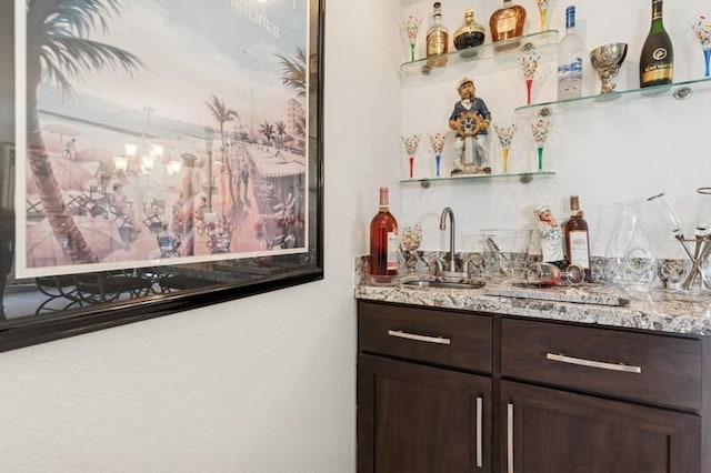 6562 Boca Del Mar Dr Unit 321, Boca Raton, FL 33433 - bar with a sink and wet bar
