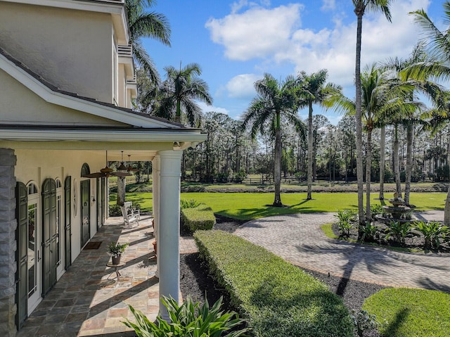 exterior space featuring a lawn