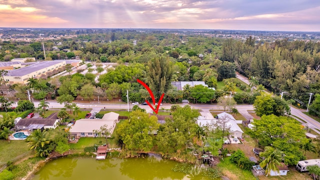 bird's eye view featuring a water view