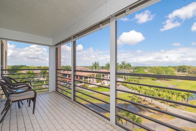 view of sunroom / solarium