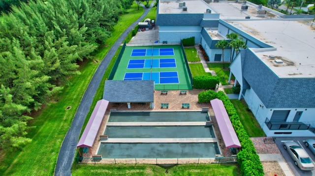 aerial view of property and surrounding area