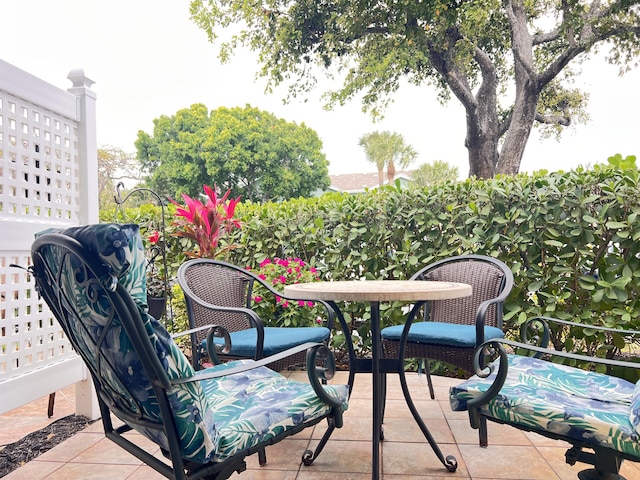 balcony featuring a patio